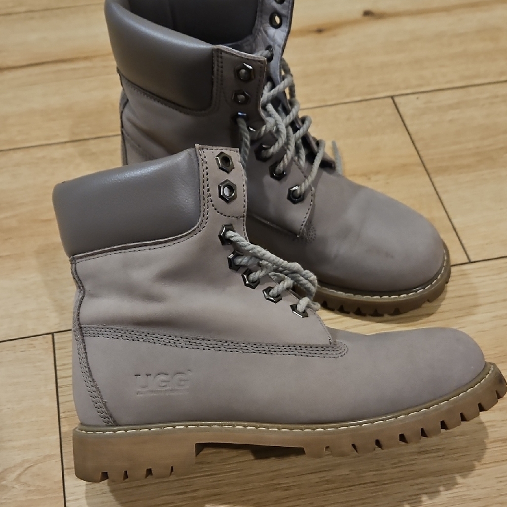 UGG Light Gray Lace-Up Boots Size 37